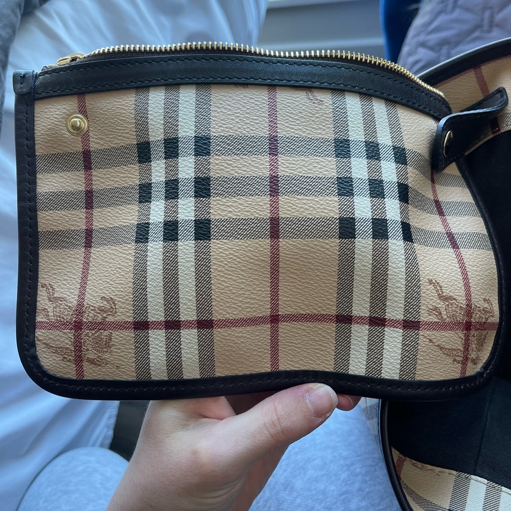 Burberry Nova Check Tote - Picture 9 of 14